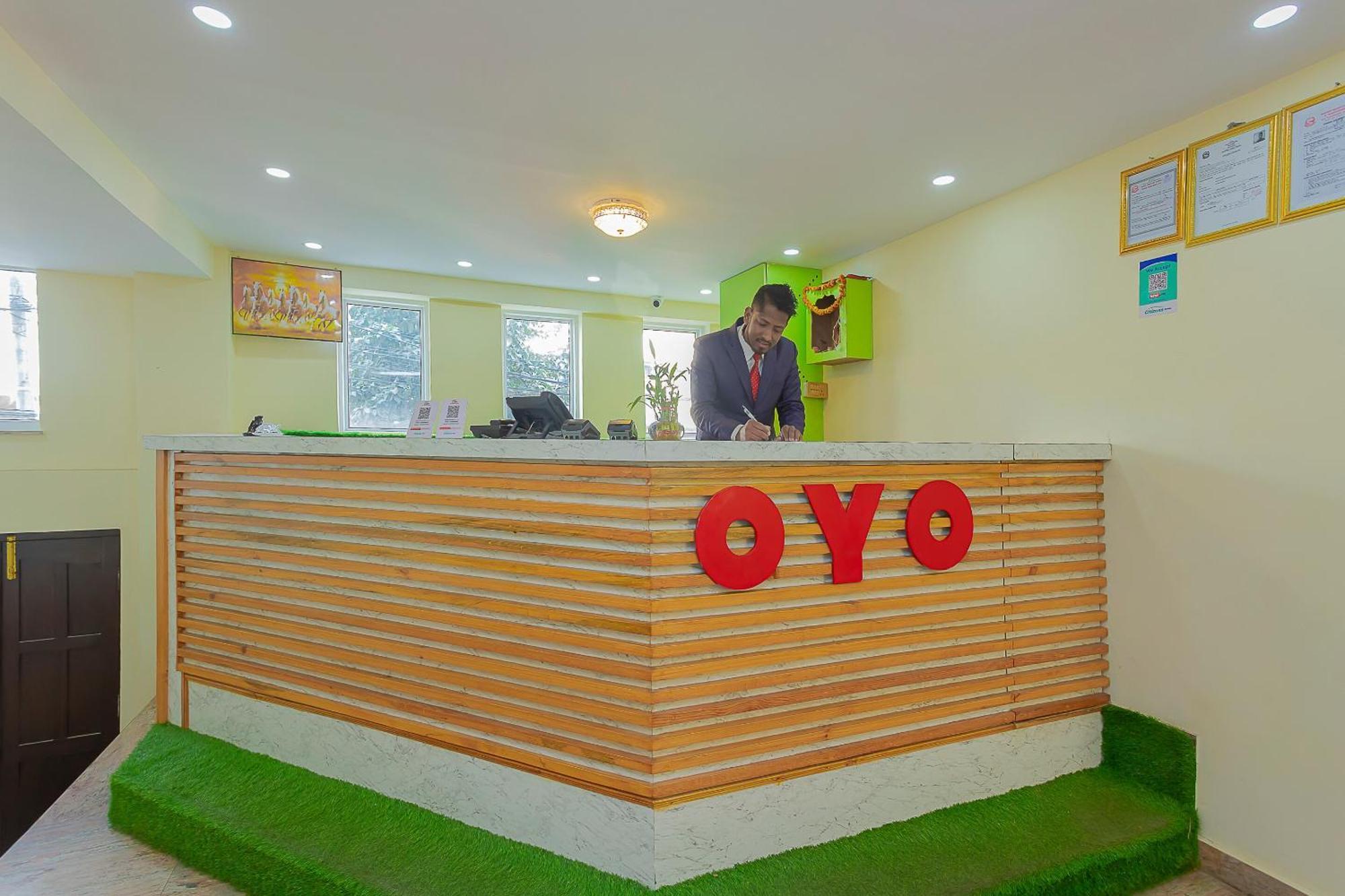 Oyo 798 Euphoria Inn Kathmandu Buitenkant foto